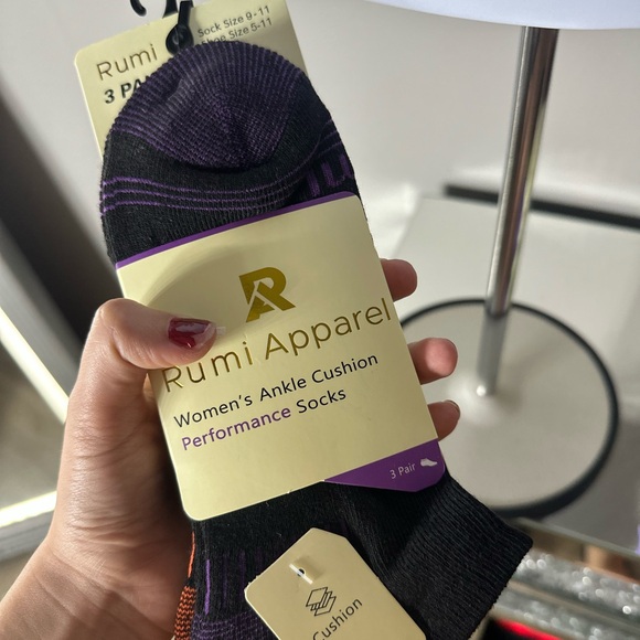 Brand new socks - Picture 1 of 3